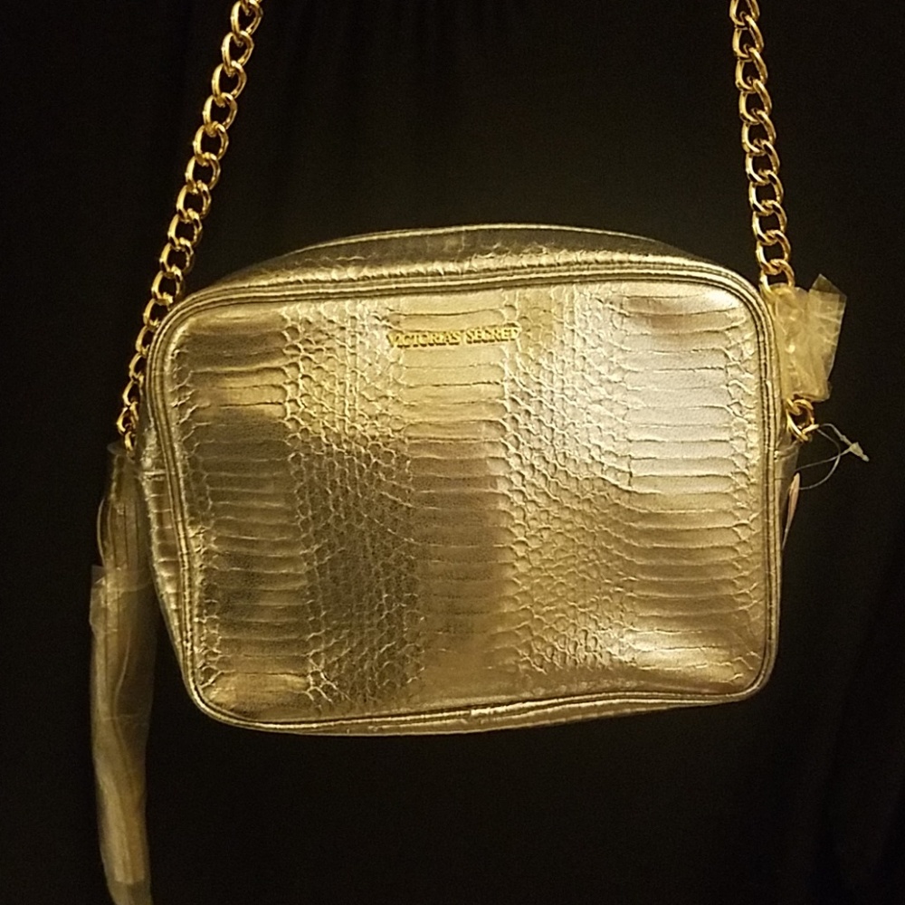 NEW VS Handbag ~ silver with gold chain strap
